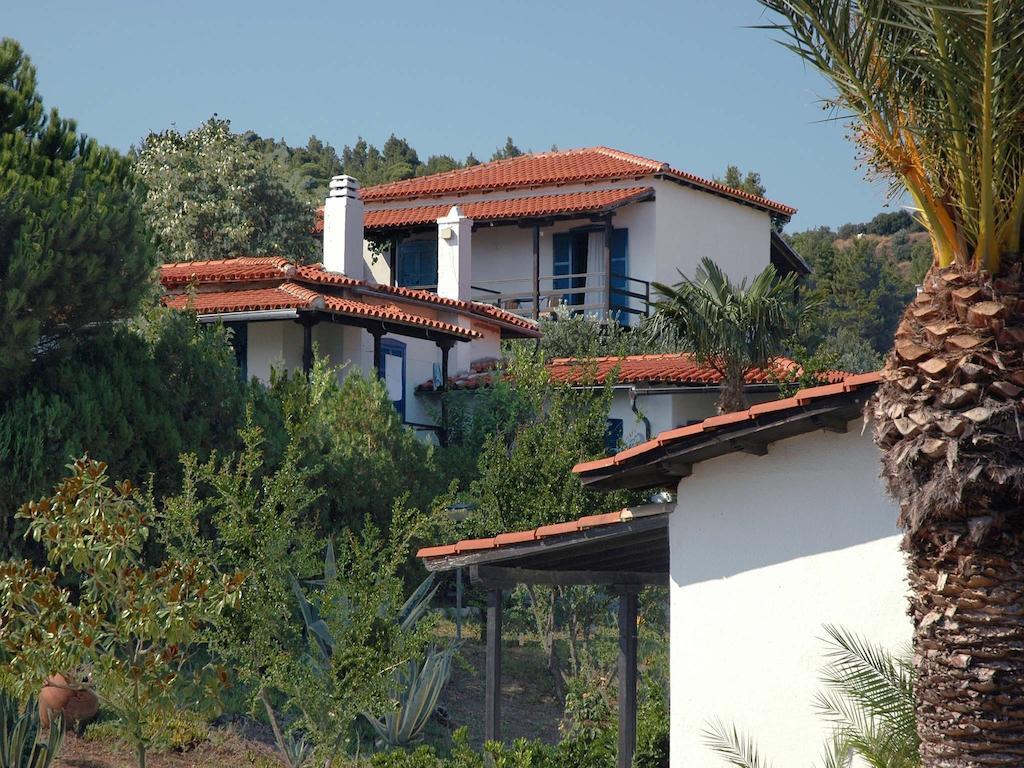 Skites Hotel Bungalows オウランオウポリ エクステリア 写真